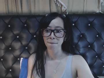 Mizuki Ogawa screams with cock in her juicy vagina
