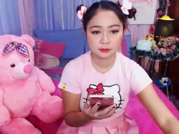 Asian schoolgirl pleasure her twat with a toy